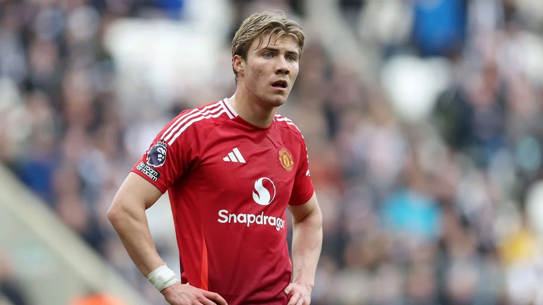 Could a Move to Fenerbahce Redeem Rasmus Hojlund’s Career?